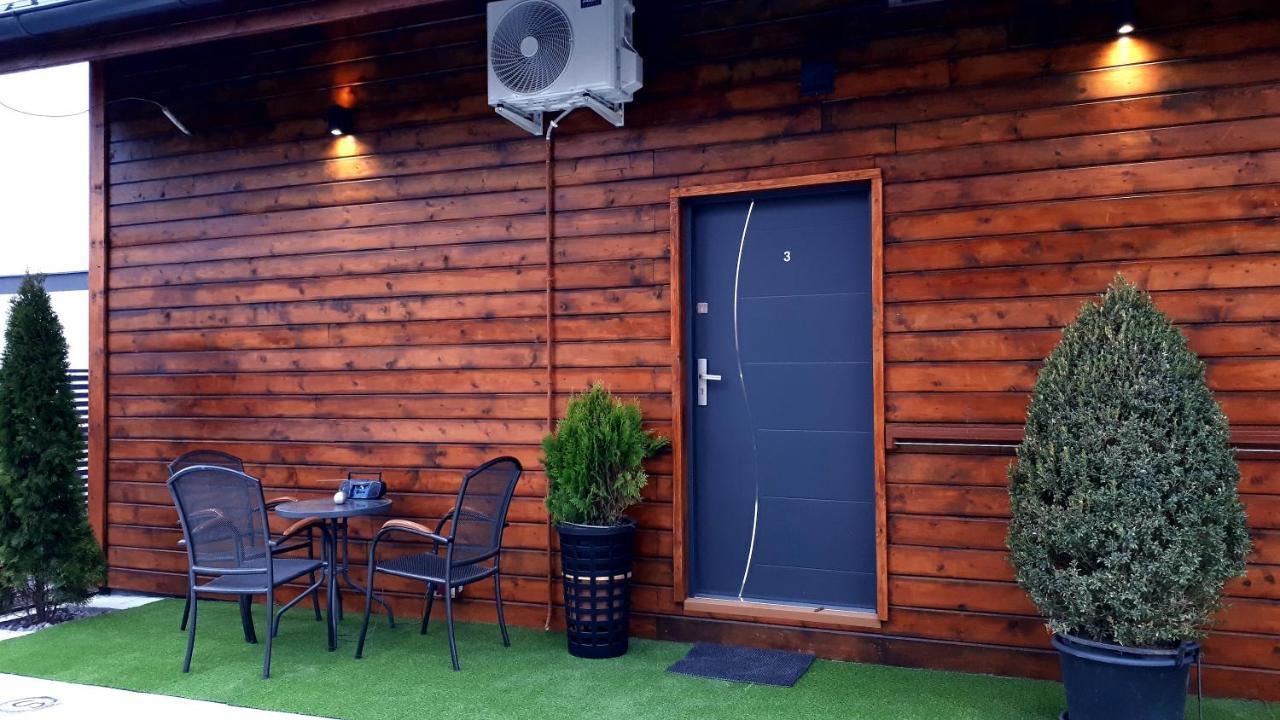 Penzion Florens, Nesvady Экстерьер фото
