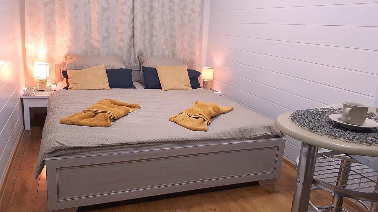 Penzion Florens, Nesvady Экстерьер фото