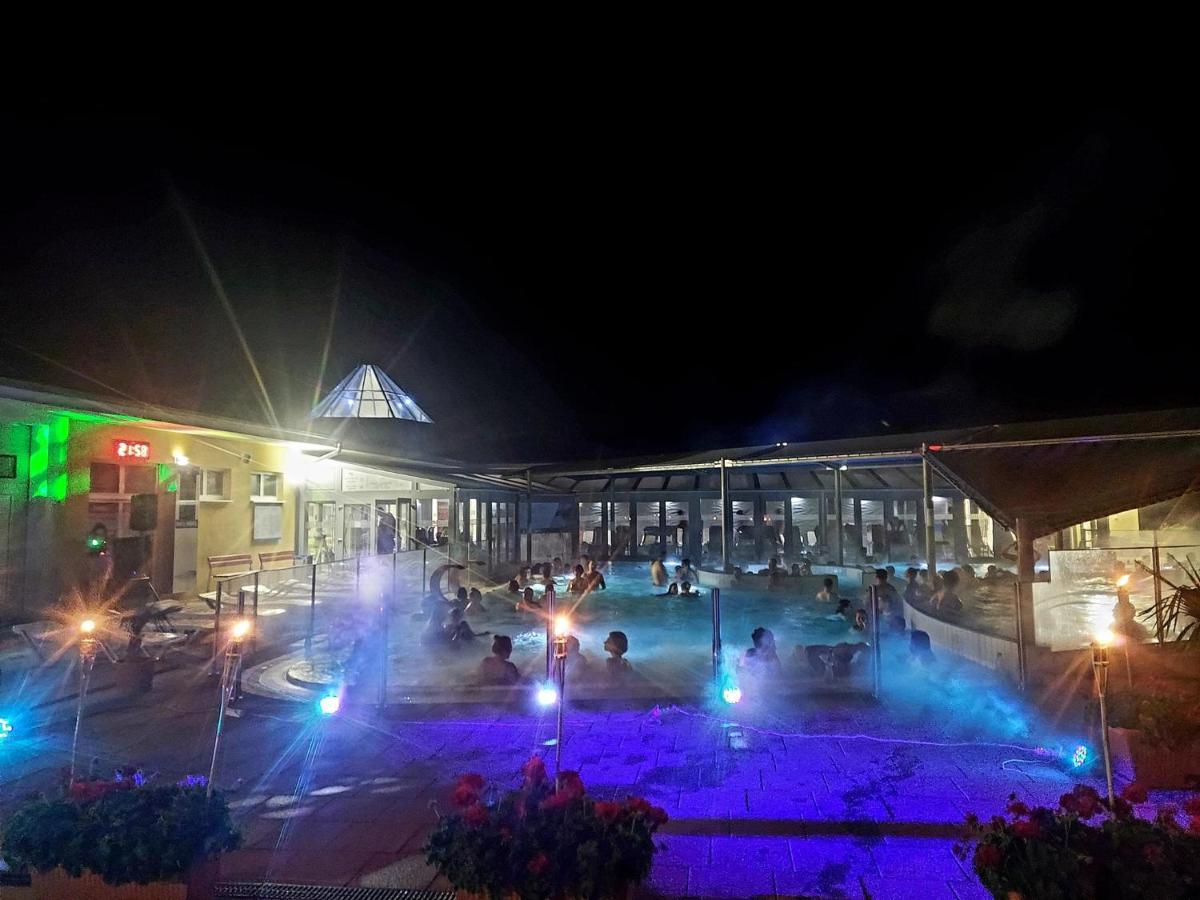 Penzion Florens, Nesvady Экстерьер фото