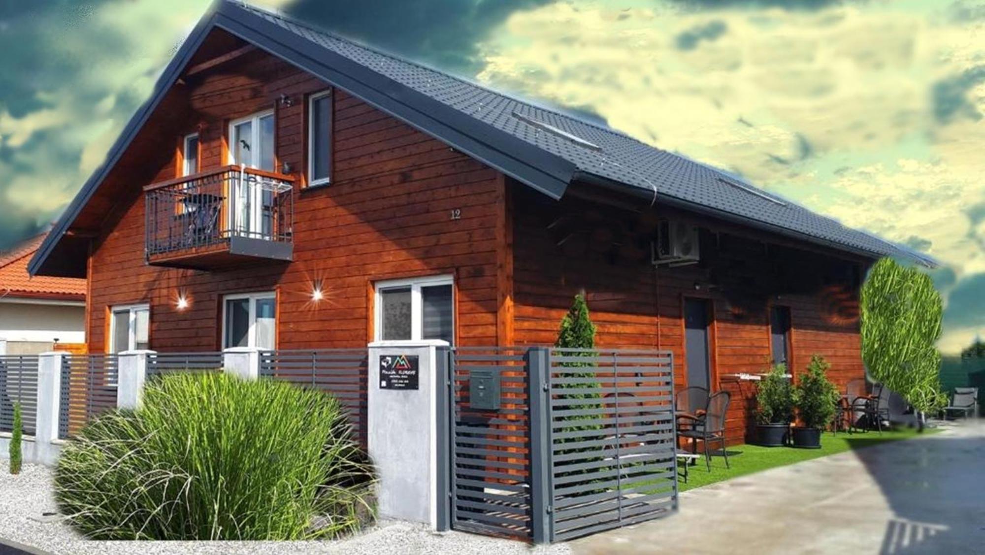 Penzion Florens, Nesvady Экстерьер фото